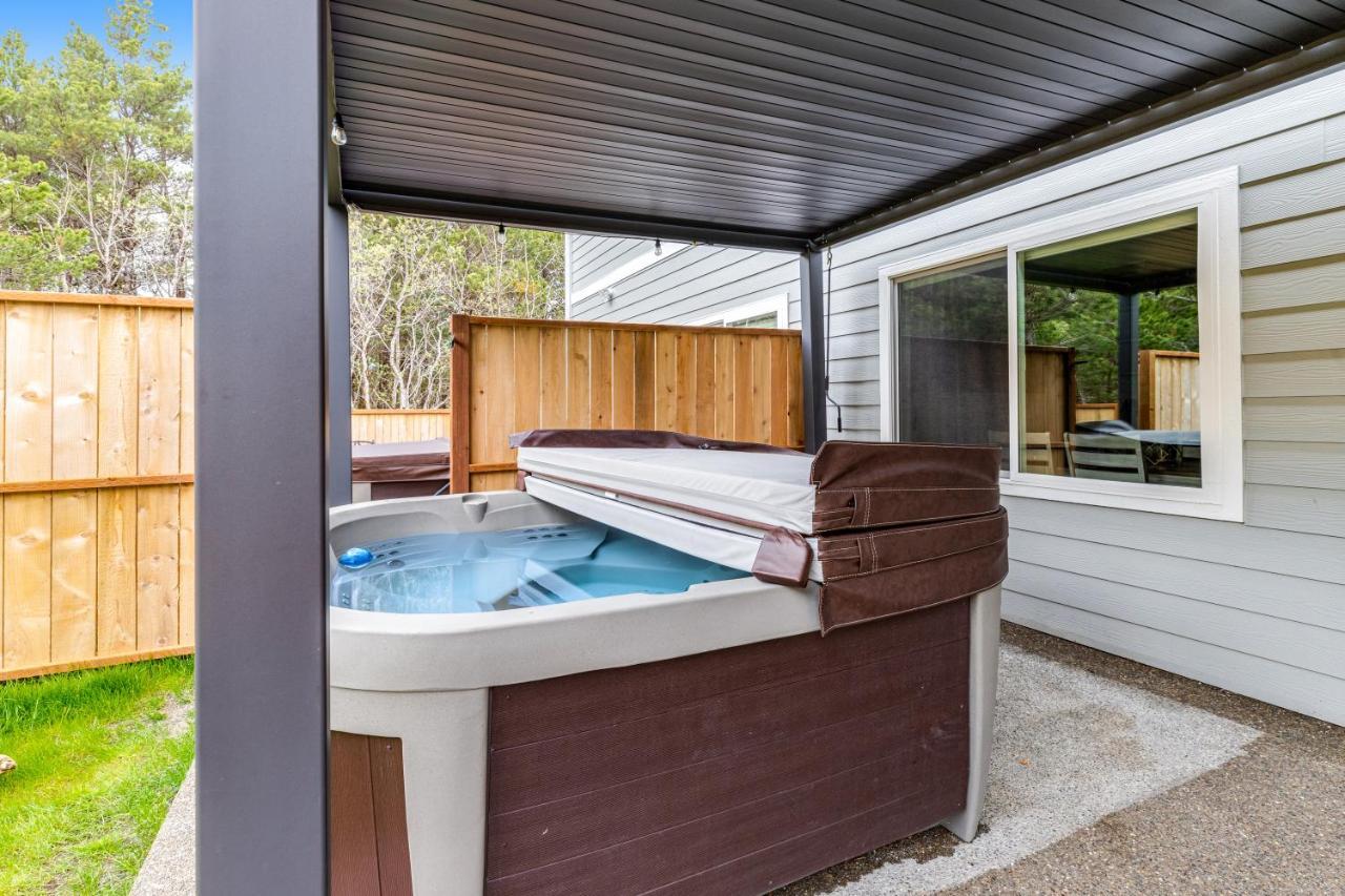 Surfside Villa Westport Dış mekan fotoğraf